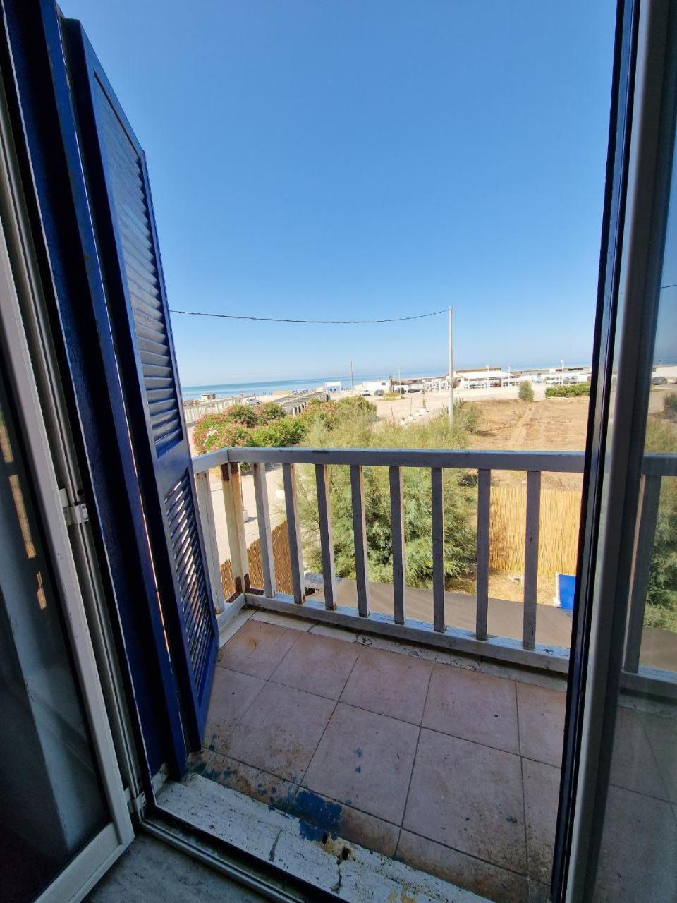 Beach Suites - By Lido Scalzone Castel Volturno Buitenkant foto